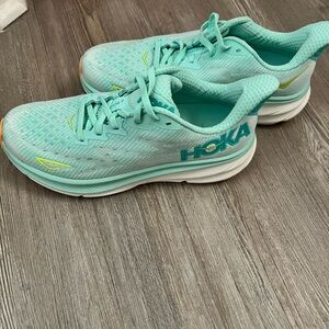Hoka Women's Clifton 9 Size 7.5